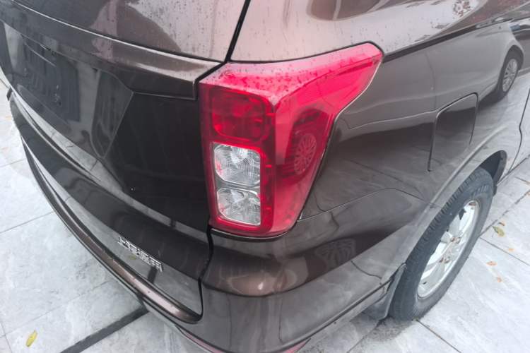 Used Wuling Hongguang 2018 1.5L S Standard Version L2B Right Rear Taillight