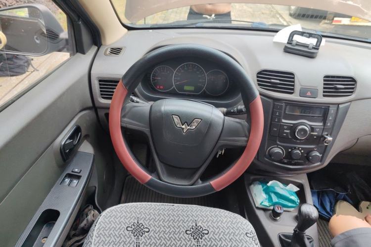 Used Wuling Hongguang 2018 1.5L Classic S Base Model Steering Wheel