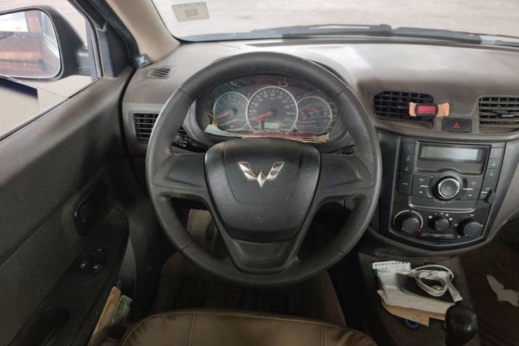Used Wuling Hongguang 2018 1.2L Classic S Base Model Steering Wheel