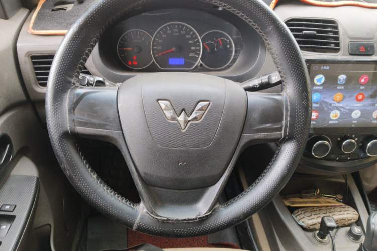 Used Wuling Hongguang 2018 1.5L Classic S Standard Model Steering Wheel