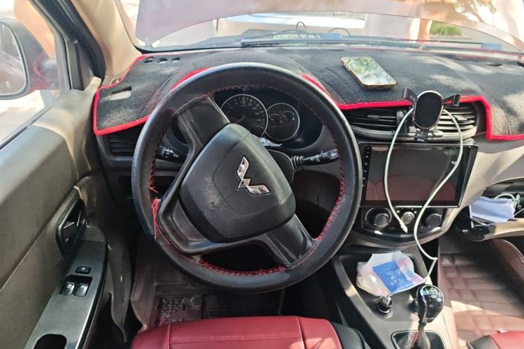 Used Wuling Hongguang 2018 1.5L Classic S Base Model Steering Wheel