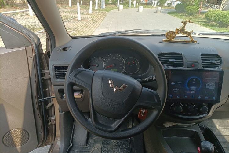 Used Wuling Hongguang 2018 1.5L Classic S Base Model Steering Wheel