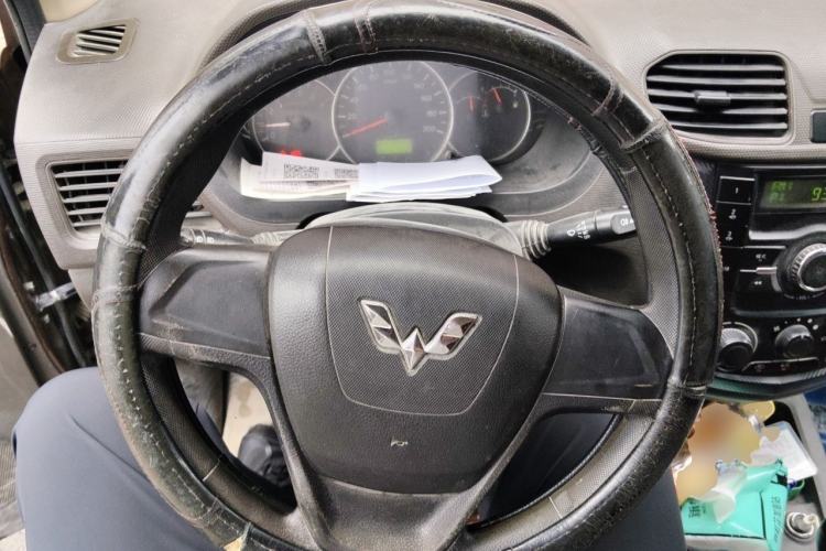 Used Wuling Hongguang 2018 1.2L Classic S Base Model Steering Wheel