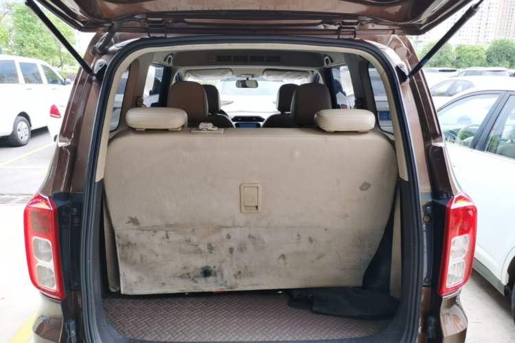Used Wuling Hongguang 2018 1.5L S Comfort Model L2B Trunk