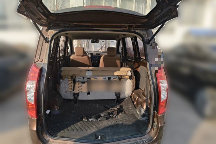Used Wuling Hongguang 2018 1.5L Classic S Base Model Trunk