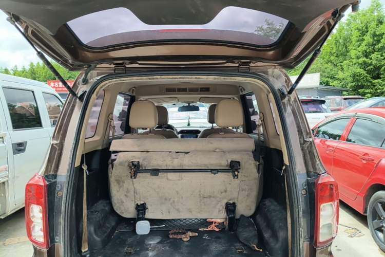 Used Wuling Hongguang 2018 1.5L S Comfort Model L2B Trunk