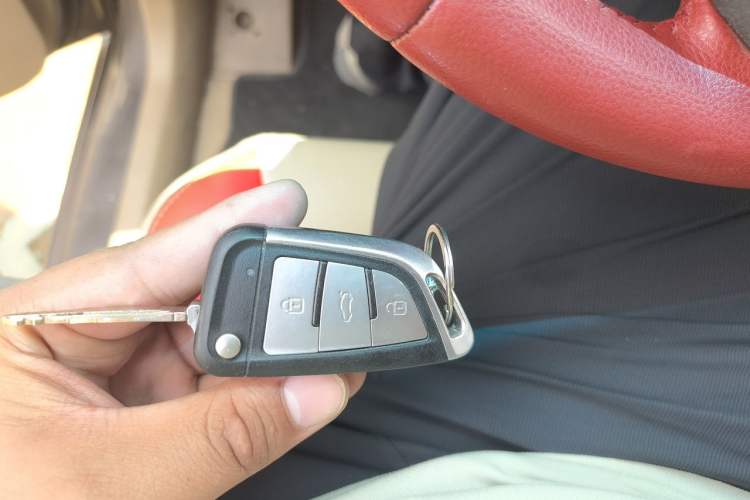 Used Wuling Hongguang 2018 1.5L Classic S Standard Model Vehicle Key