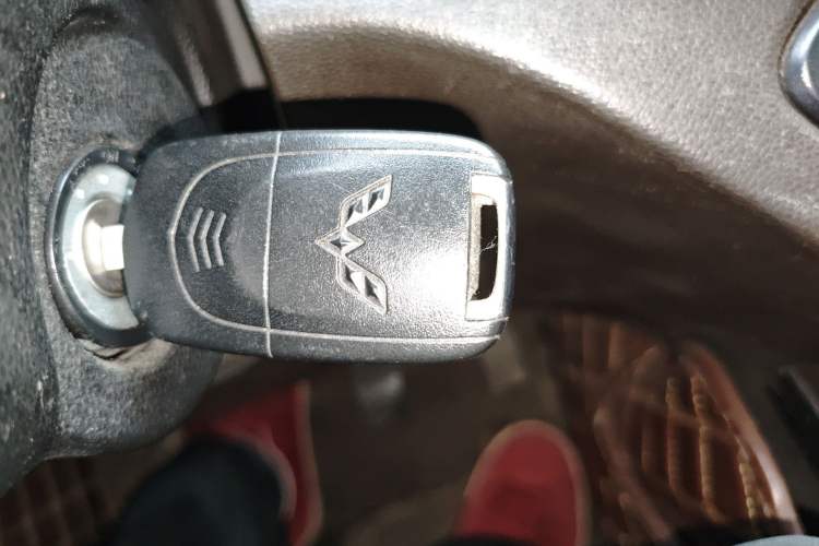 Used Wuling Hongguang 2018 1.5L S Standard Version L2B Vehicle Key