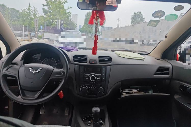 Used Wuling Hongguang 2018 1.5L Classic S Base Model Center Console