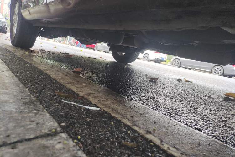 Used Wuling Hongguang 2018 1.5L S Comfort Model L2B Chassis Front Right