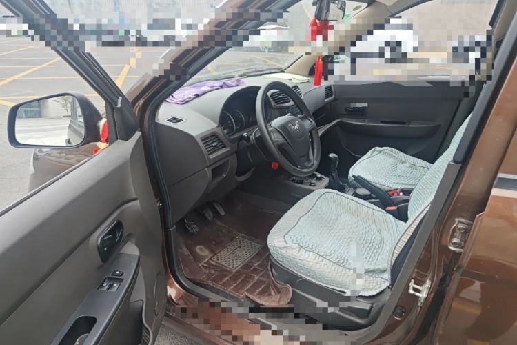 Used Wuling Hongguang 2018 1.5L Classic S Base Model Driver Seat