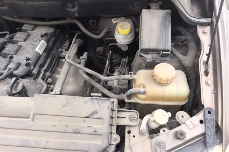 Used Wuling Hongguang 2018 1.5L Classic S Base Model Engine Bay Left