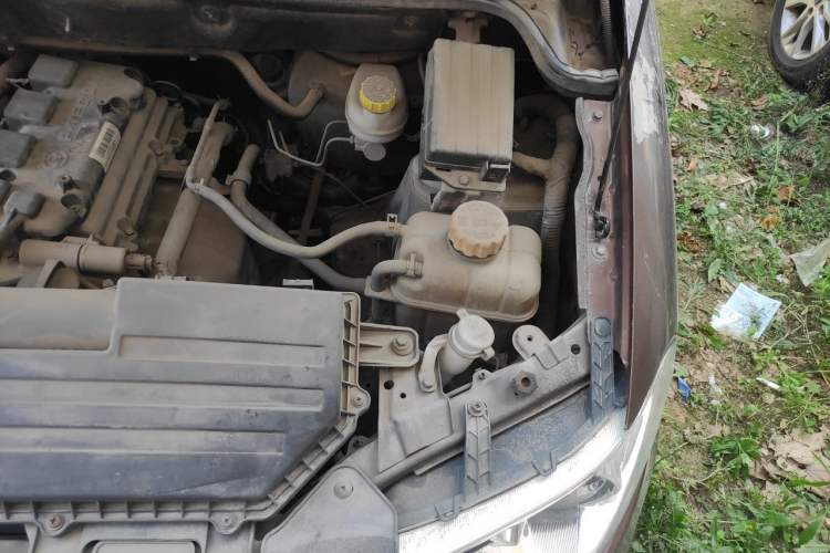 Used Wuling Hongguang 2018 1.5L Classic S Base Model Engine Bay Left