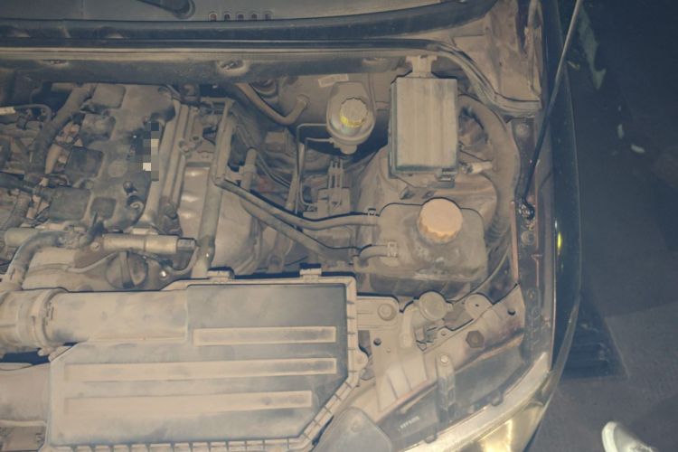 Used Wuling Hongguang 2018 1.5L Classic S Standard Model Engine Bay Left