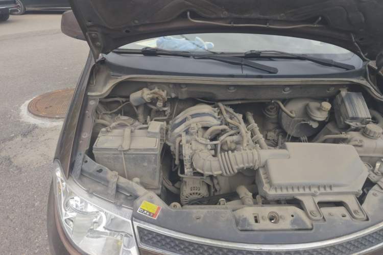 Used Wuling Hongguang 2018 1.2L Classic S Base Model Engine Bay Right