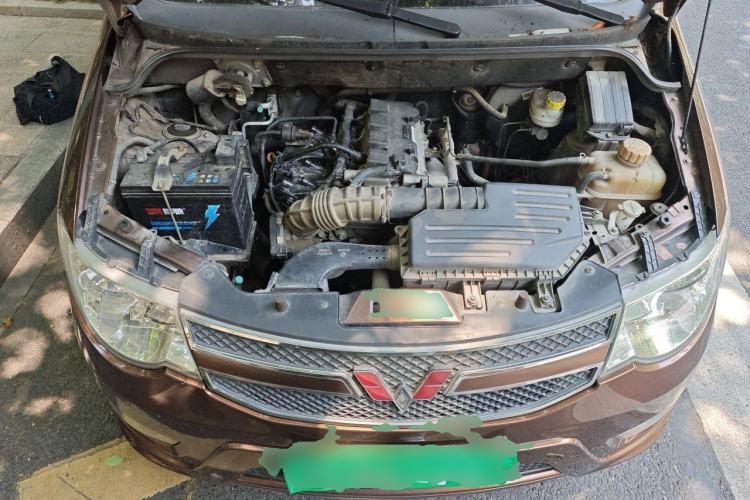 Used Wuling Hongguang 2018 1.5L Classic S Standard Model Engine Bay