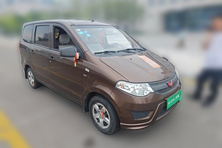 Used Wuling Hongguang 2018 1.5L Classic S Base Model Front Right 45 Deg