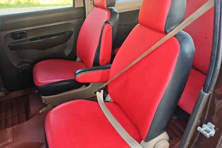 Used Wuling Hongguang 2018 1.5L S Comfort Model L2B Left Rear Seat