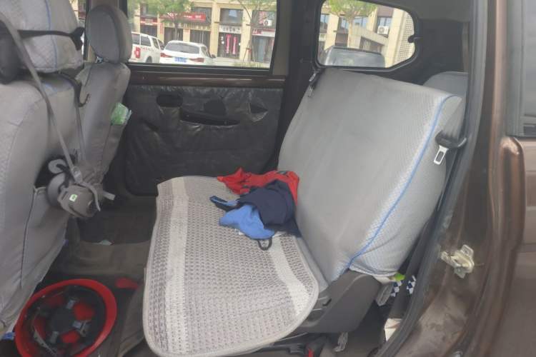 Used Wuling Hongguang 2018 1.2L Classic S Base Model Left Rear Seat