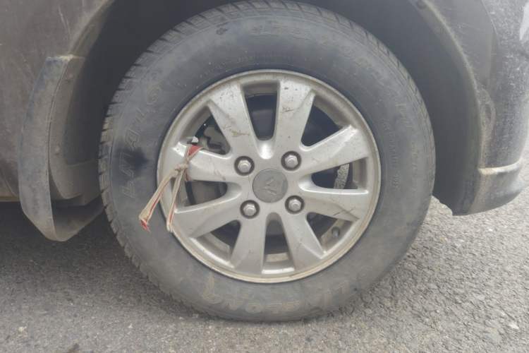 Used Wuling Hongguang 2018 1.2L Classic S Base Model Right Front Wheel Hub