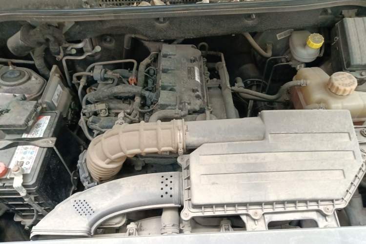 Used Wuling Hongguang 2018 1.5L Classic S Base Model Engine Bay