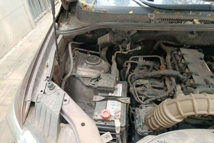 Used Wuling Hongguang 2018 1.5L Classic S Base Model Engine Bay Right