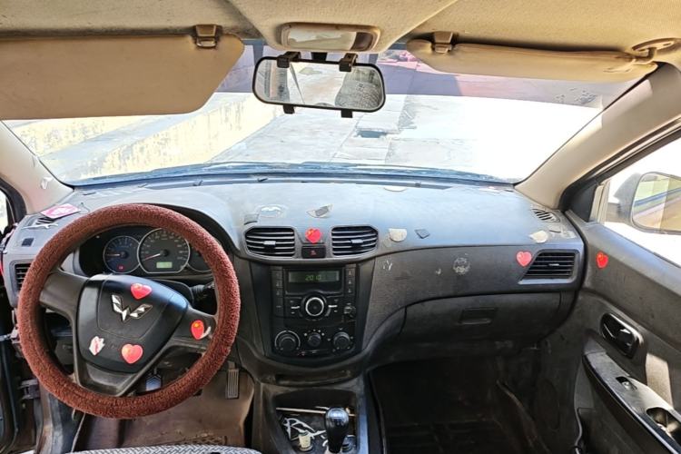 Used Wuling Hongguang 2018 1.2L Classic S Base Model Center Console