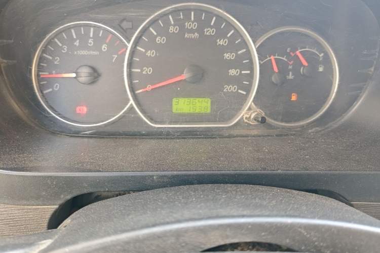 Used Wuling Hongguang 2018 1.2L Classic S Base Model Odometer Close Up
