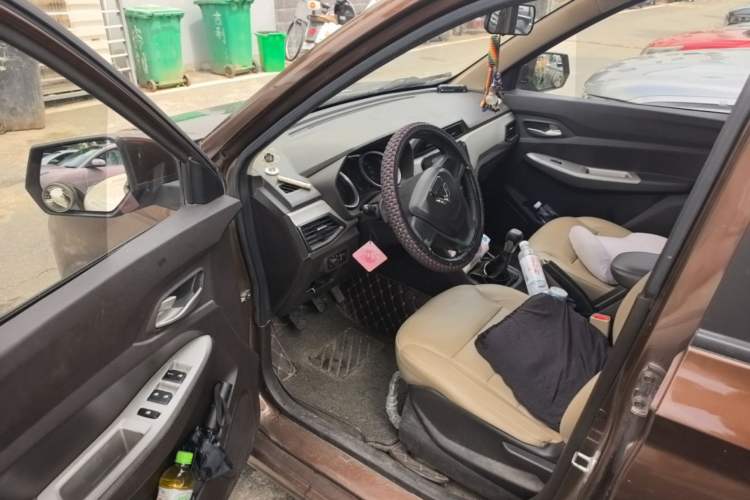 Used Wuling Hongguang 2018 1.5L S Comfort Model L2B Driver Seat