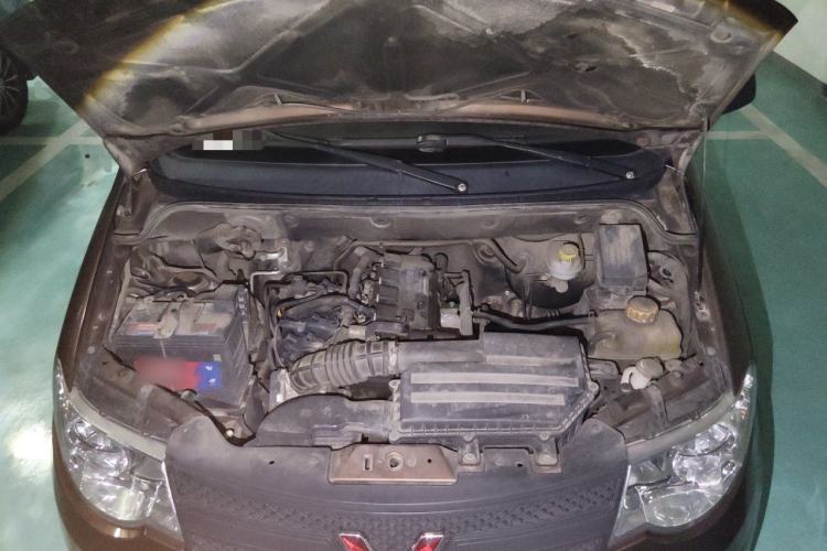 Used Wuling Hongguang 2018 1.5L Classic S Base Model Engine Bay