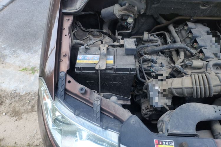 Used Wuling Hongguang 2018 1.5L Classic S Standard Model Engine Bay Right