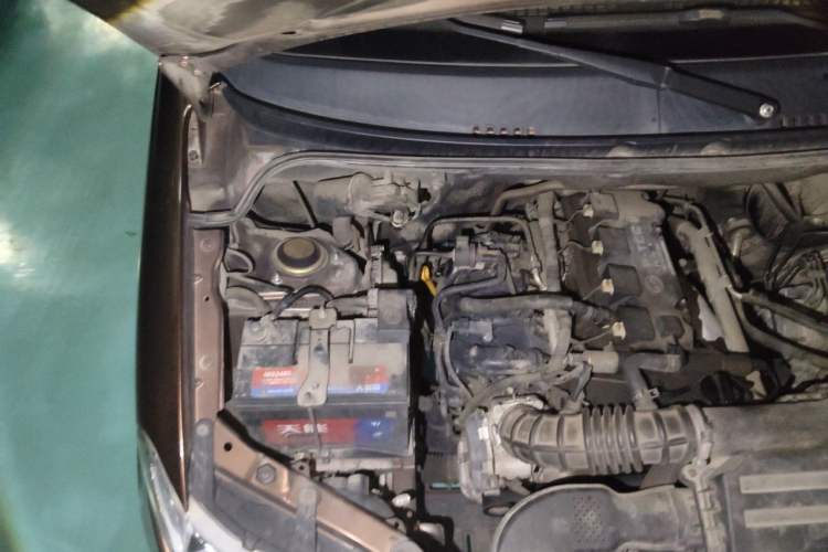 Used Wuling Hongguang 2018 1.5L Classic S Base Model Engine Bay Right