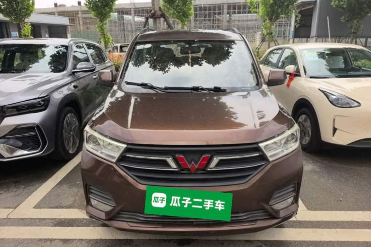 Used Wuling Hongguang 2018 1.5L S Comfort Model L2B Front