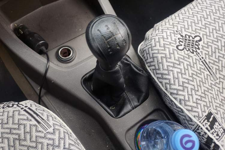 Used Wuling Hongguang 2018 1.5L Classic S Standard Model Gear Lever