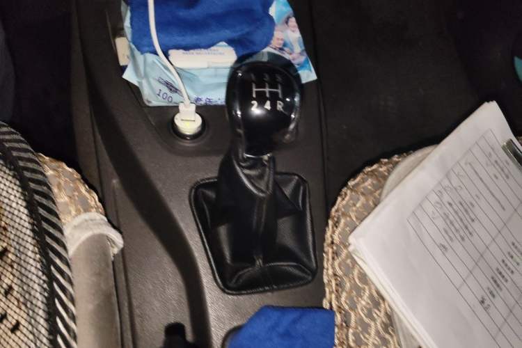 Used Wuling Hongguang 2018 1.5L Classic S Base Model Gear Lever