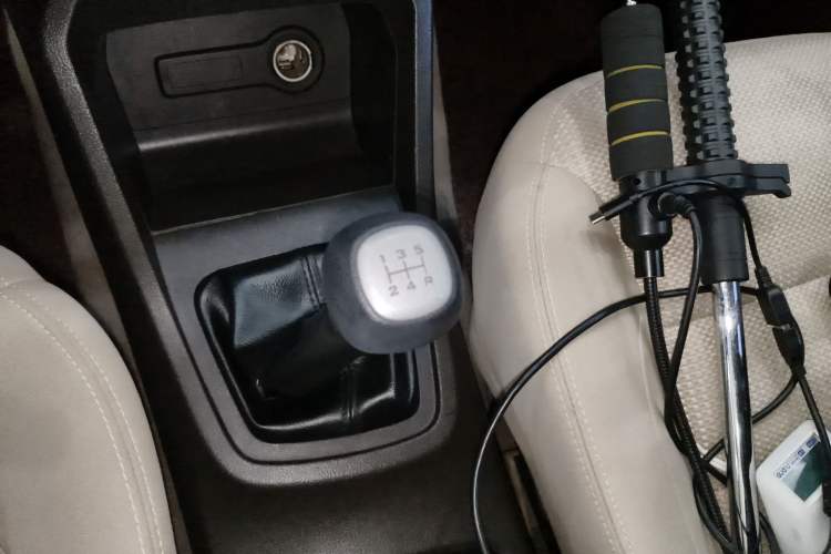Used Wuling Hongguang 2018 1.5L S Standard Version L2B Gear Lever