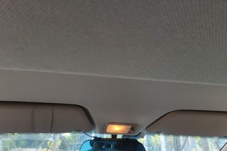 Used Wuling Hongguang 2018 1.5L Classic S Standard Model Headliner