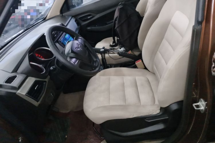 Used Wuling Hongguang 2018 1.5L S Standard Version L2B Left Front Seat