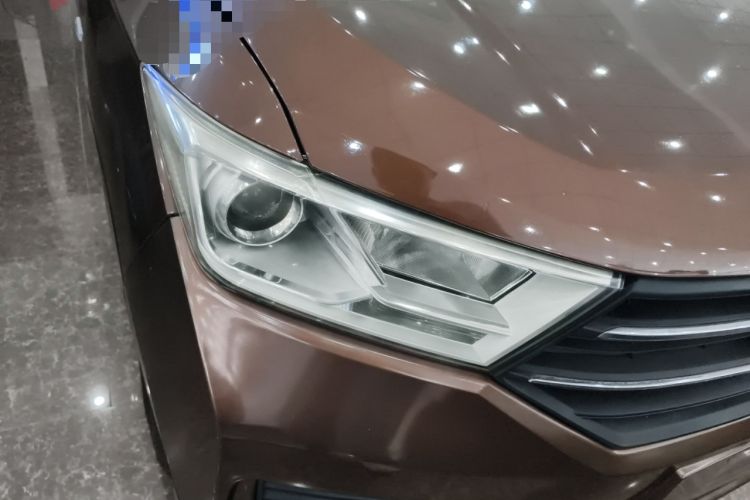 Used Wuling Hongguang 2018 1.5L S Standard Version L2B Right Front Headlight
