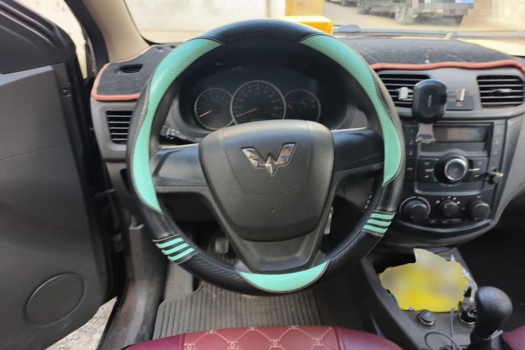 Used Wuling Hongguang 2018 1.5L Classic S Base Model Steering Wheel