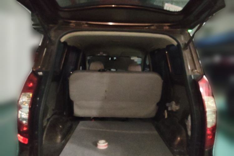 Used Wuling Hongguang 2018 1.5L Classic S Base Model Trunk