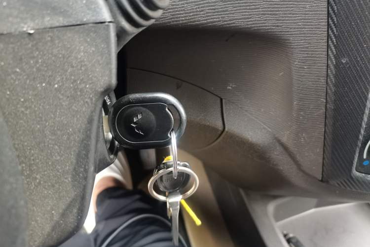 Used Wuling Hongguang 2018 1.5L Classic S Standard Model Vehicle Key