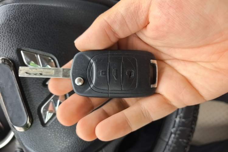 Used Wuling Hongguang 2018 1.5L S Comfort Model L2B Vehicle Key