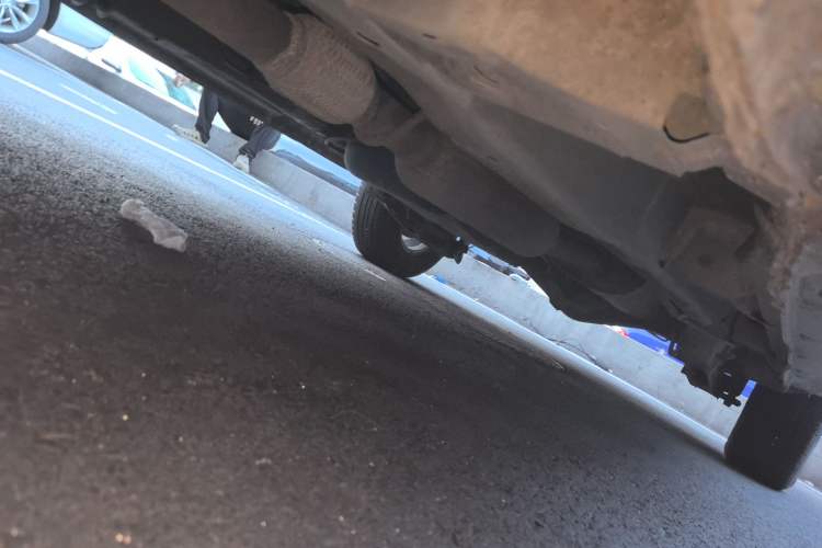Used Wuling Hongguang 2018 1.5L S Comfort Model L2B Chassis Front Left