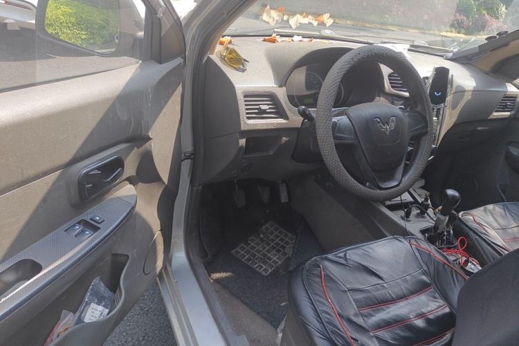 Used Wuling Hongguang 2018 1.5L Classic S Base Model Driver Seat