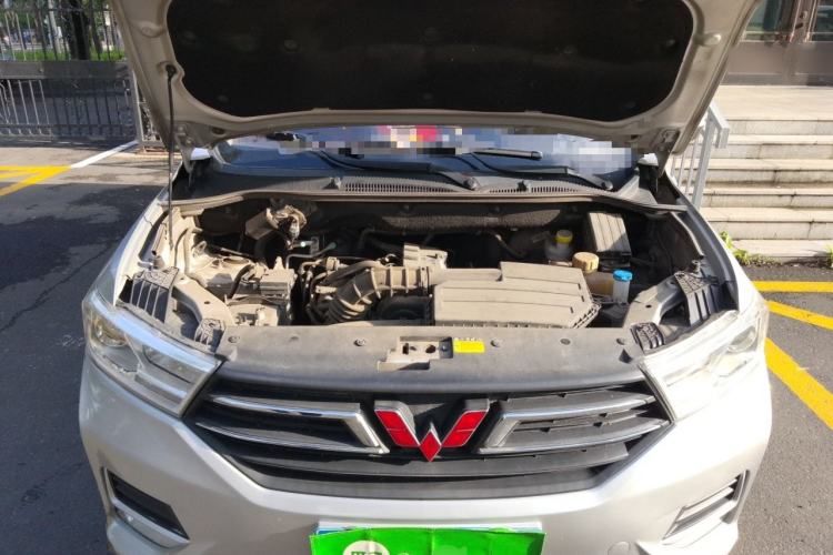 Used Wuling Hongguang 2018 1.5L S Comfort Model L2B Engine Bay