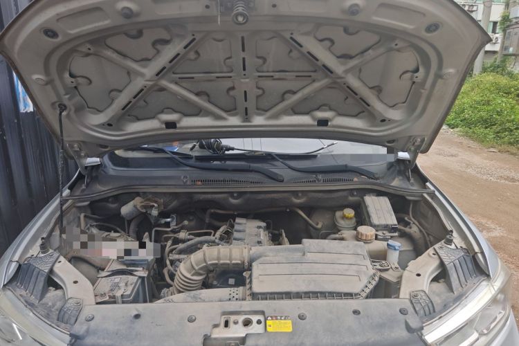 Used Wuling Hongguang 2018 1.5L S Standard Version L2B Engine Bay