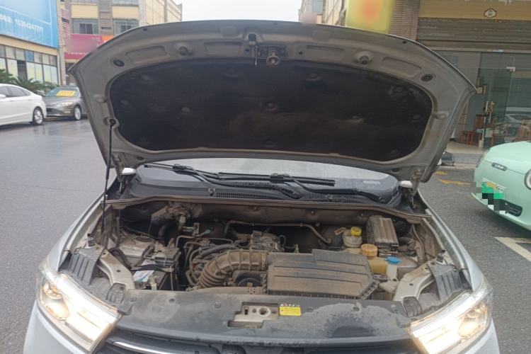 Used Wuling Hongguang 2018 1.5L S Comfort Model L2B Engine Bay