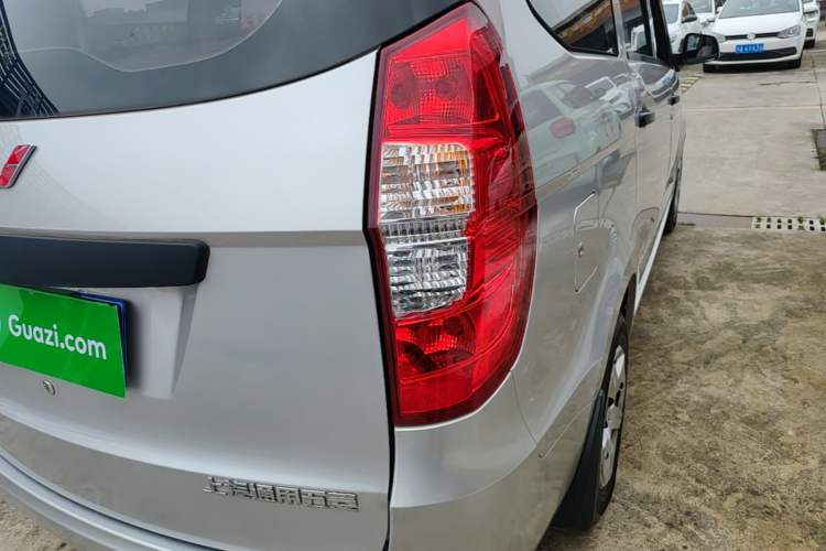 Used Wuling Hongguang 2018 1.2L Classic S Base Model Exterior 3