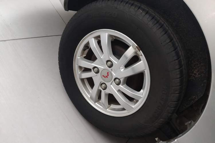 Used Wuling Hongguang 2018 1.5L S Standard Version L2B Exterior 5